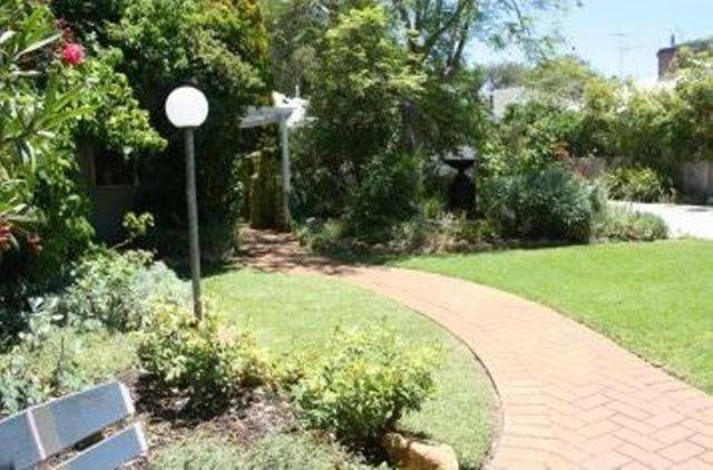 Jacaranda Guest House Busselton Esterno foto