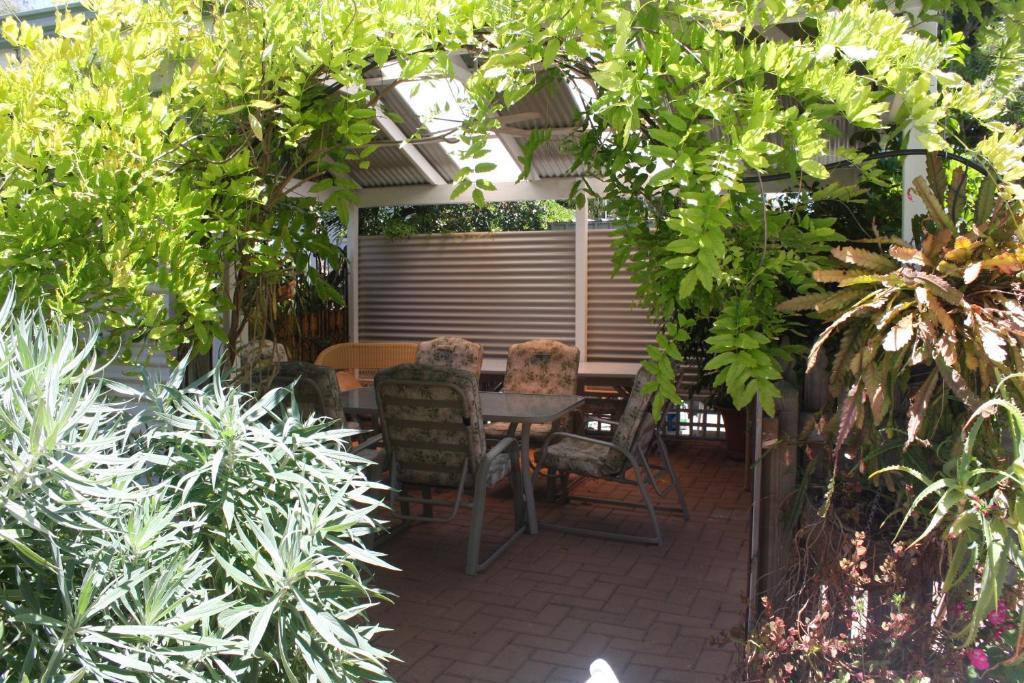 Jacaranda Guest House Busselton Esterno foto