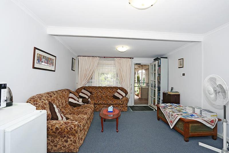 Jacaranda Guest House Busselton Esterno foto