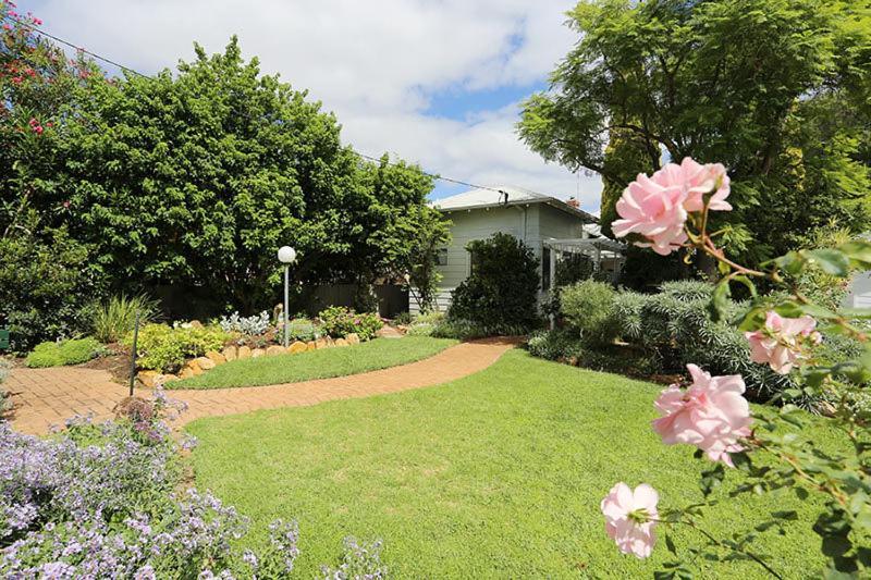 Jacaranda Guest House Busselton Esterno foto