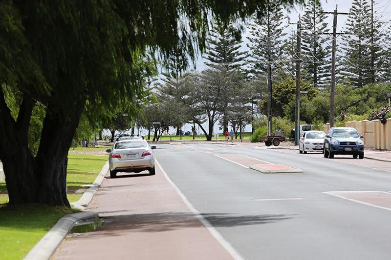 Jacaranda Guest House Busselton Esterno foto
