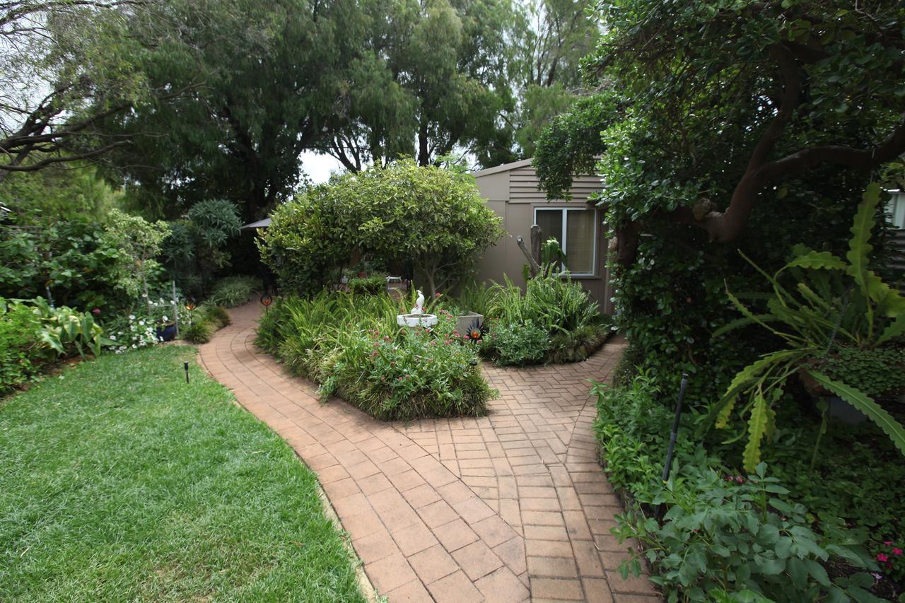 Jacaranda Guest House Busselton Esterno foto