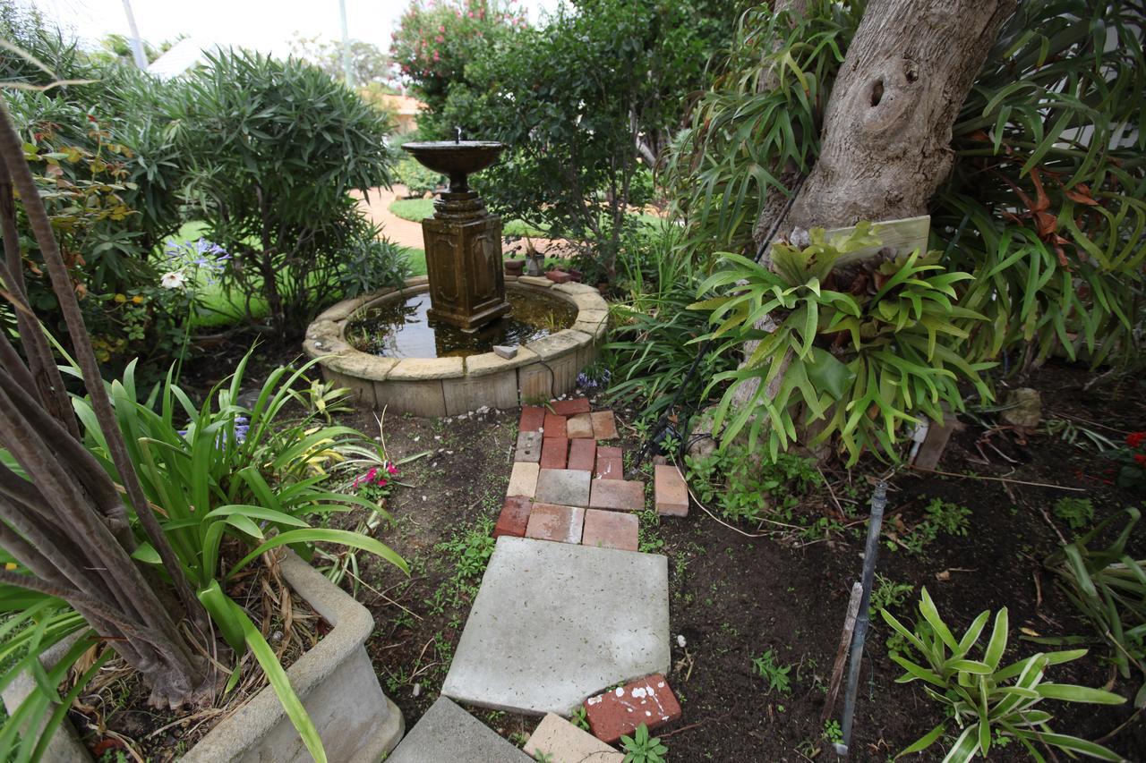 Jacaranda Guest House Busselton Esterno foto