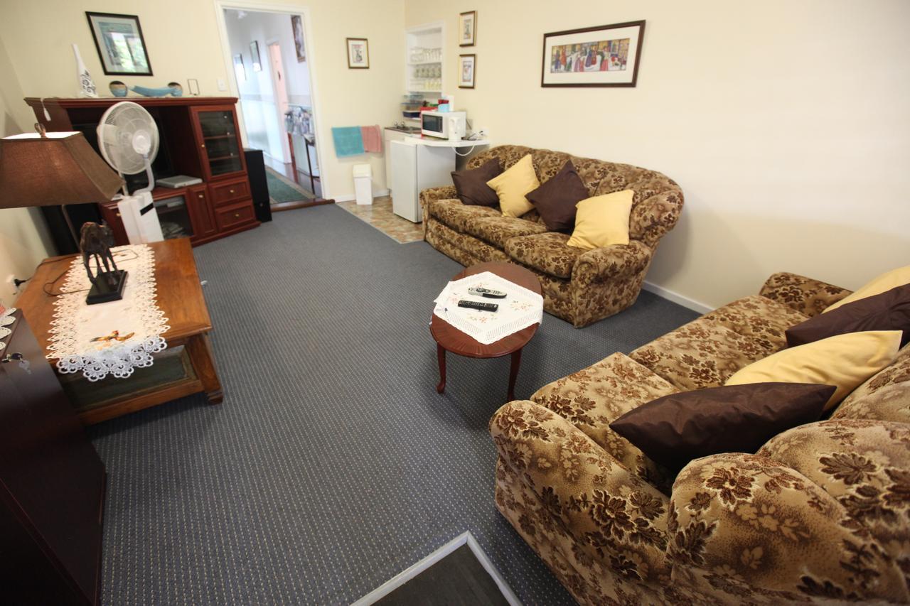 Jacaranda Guest House Busselton Esterno foto